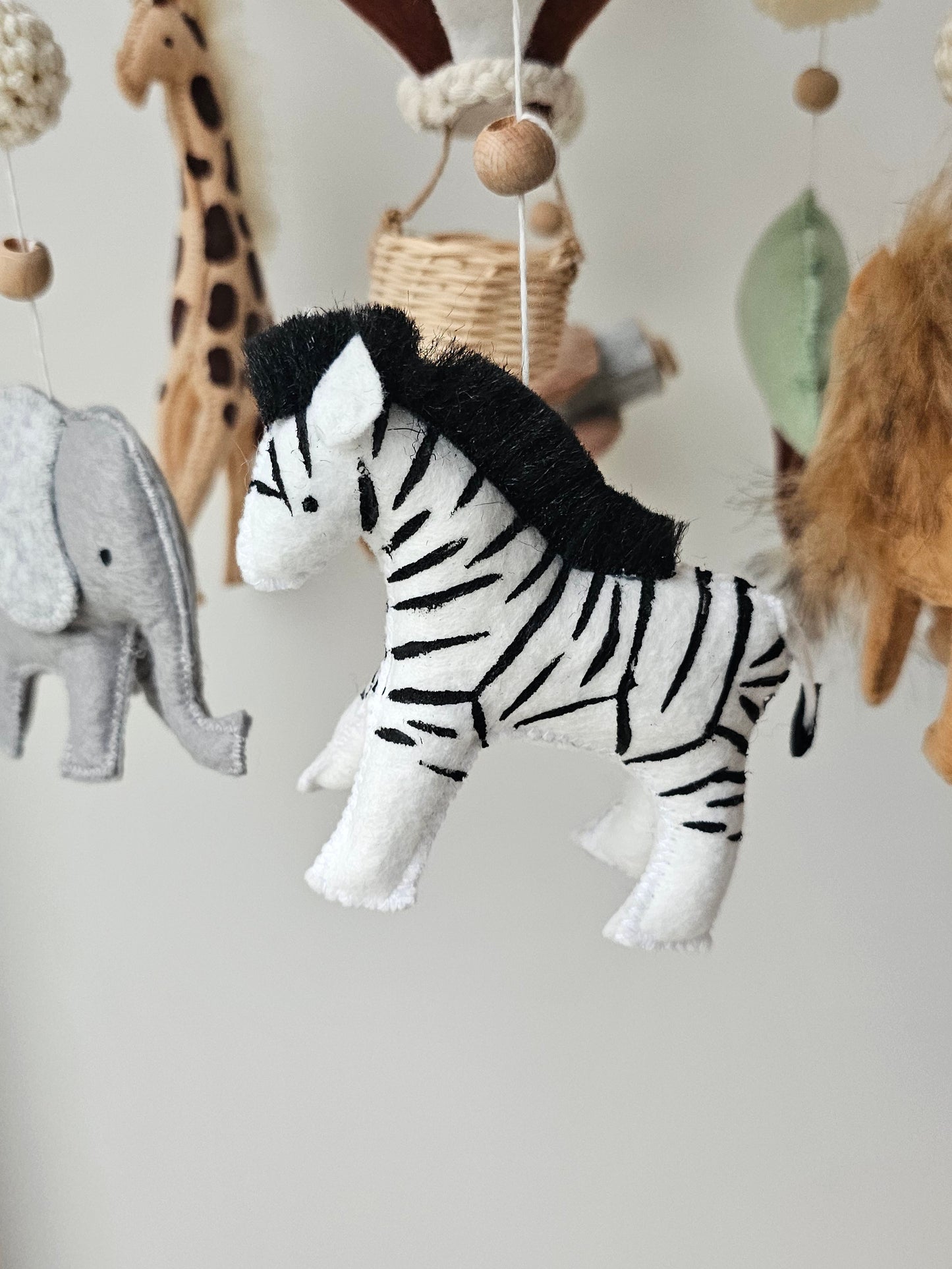 Baby Mobile fliegender Ballon natur