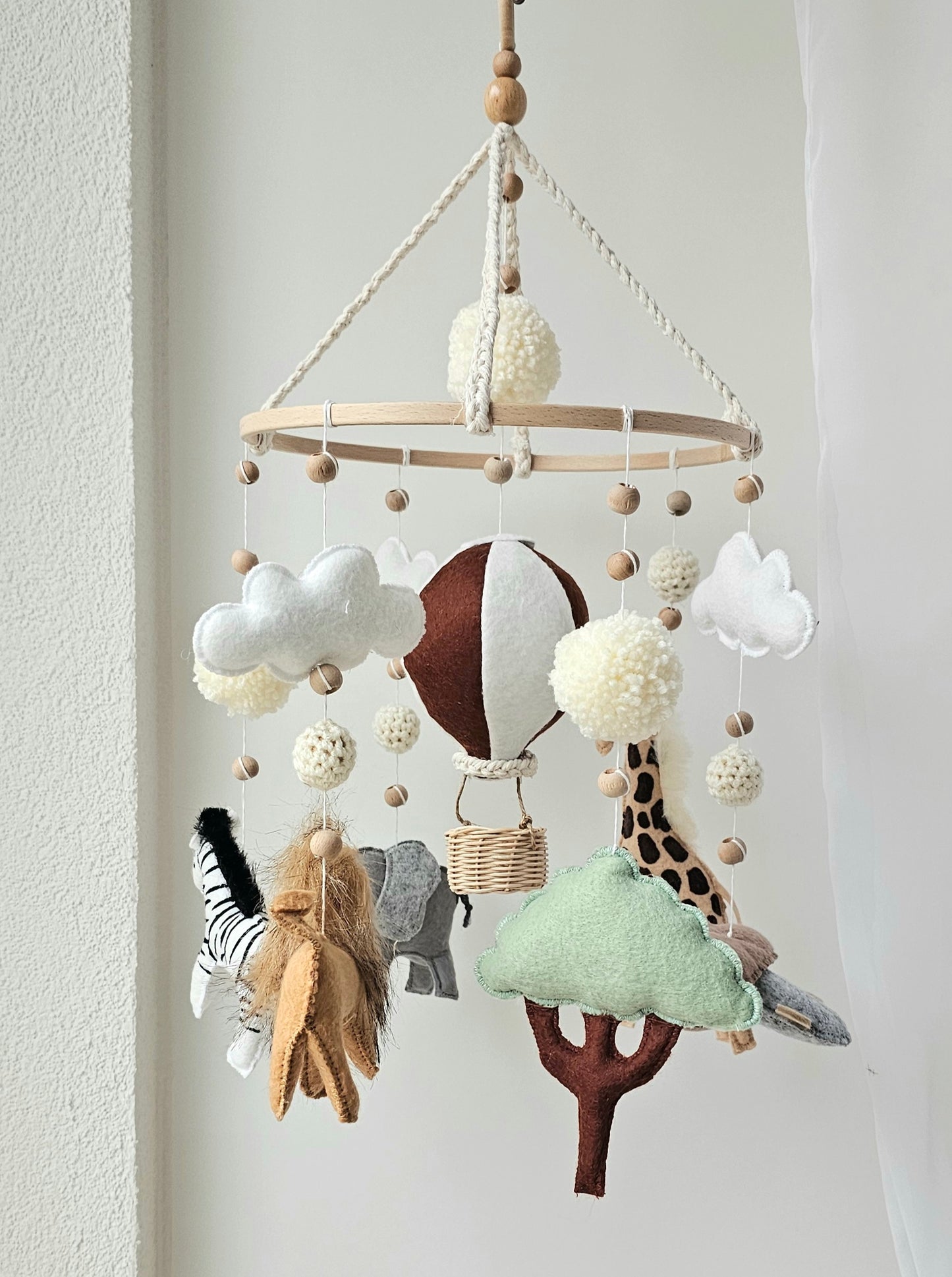 Baby Mobile fliegender Ballon natur