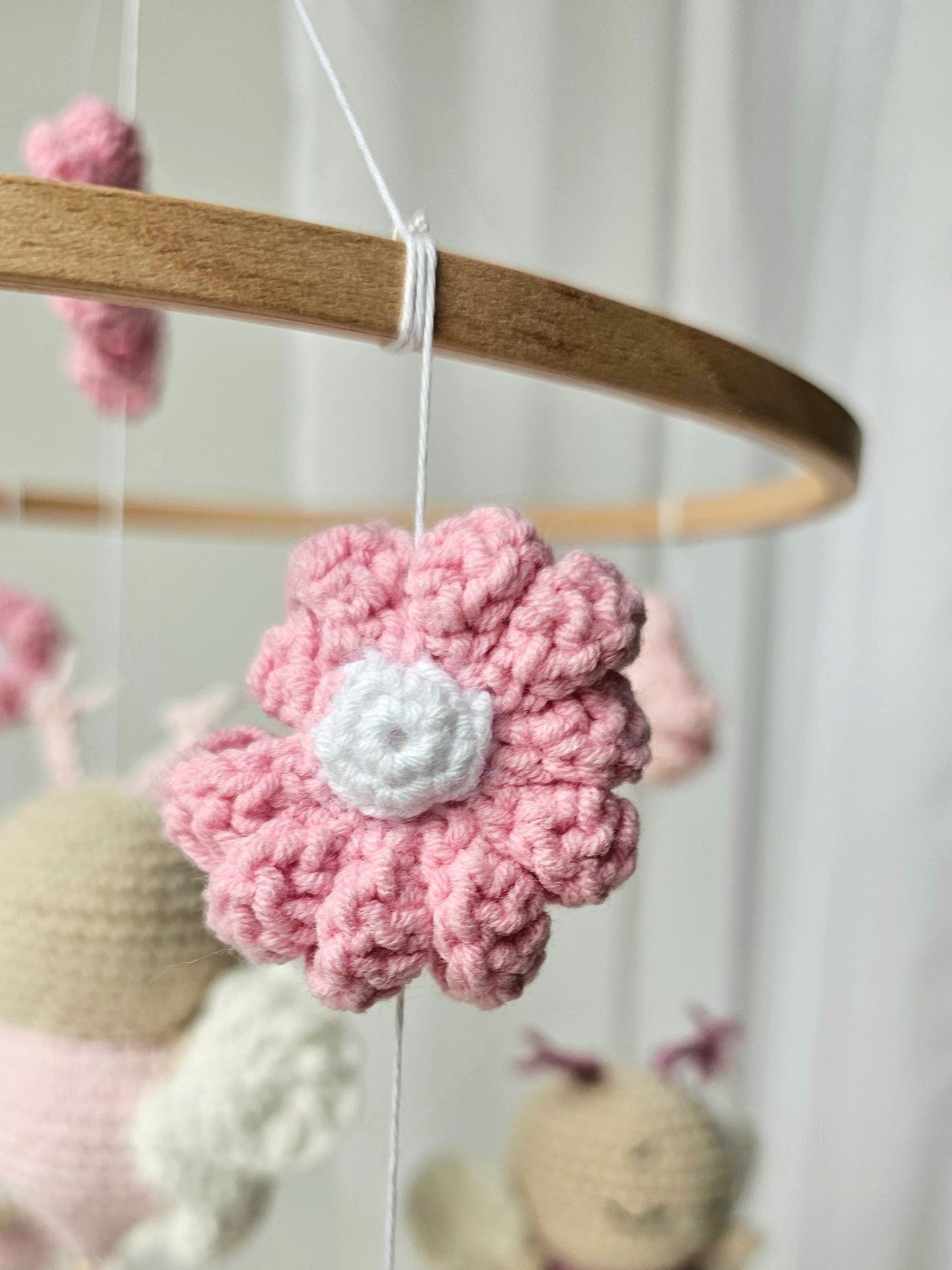 Baby Mobile Schmetterling Blumen Traum rosa