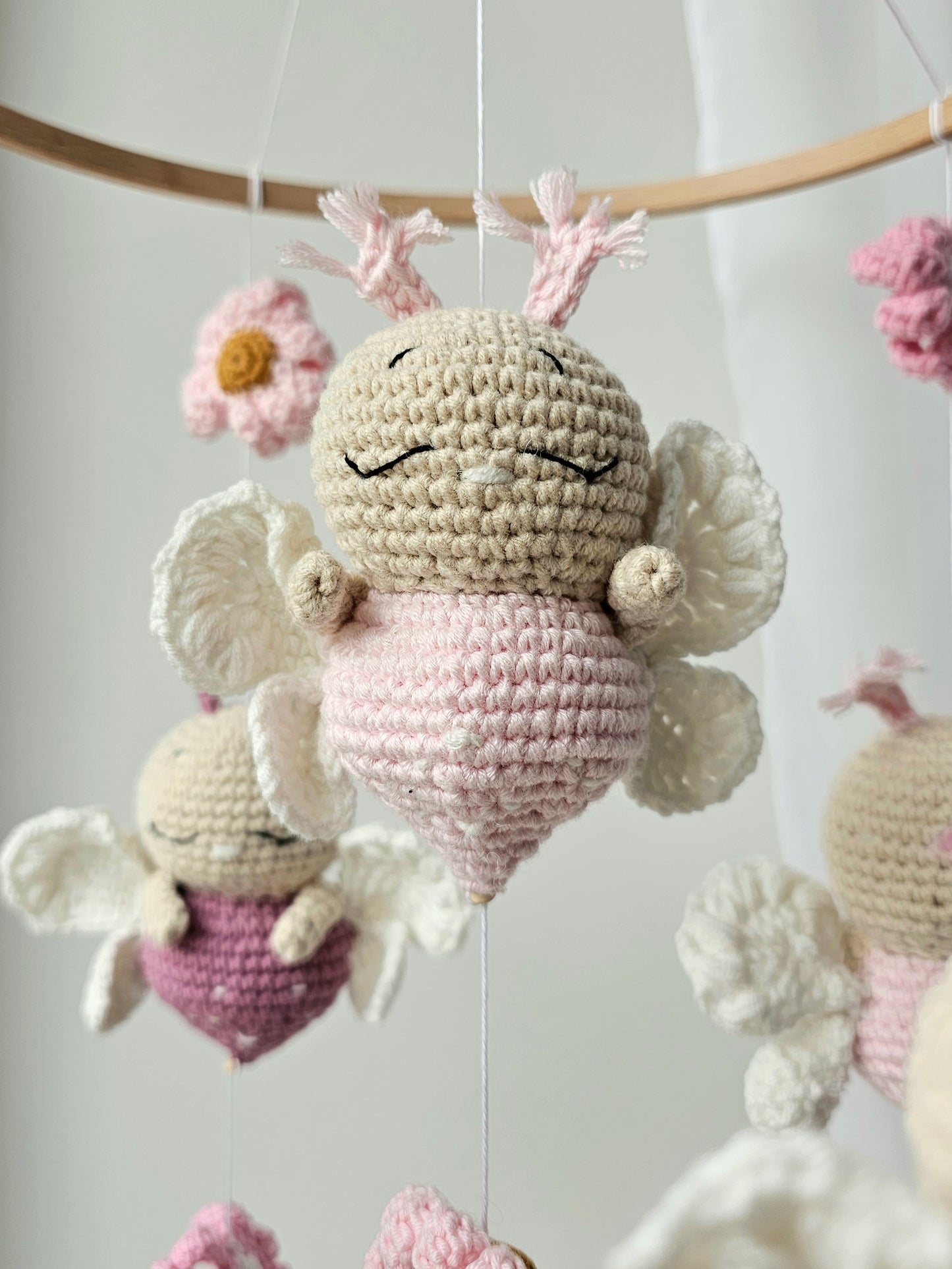 Baby Mobile Schmetterling Blumen Traum rosa