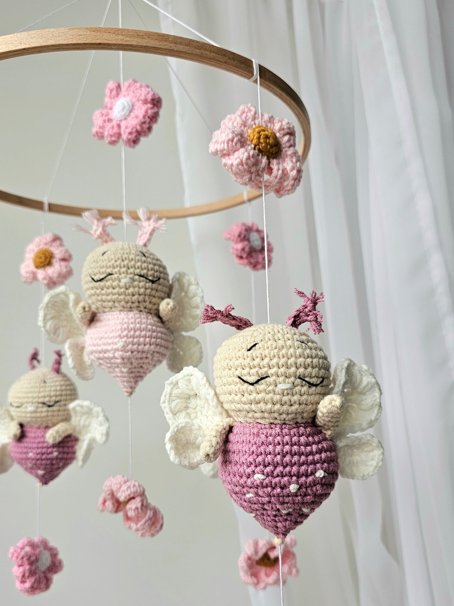 Baby Mobile Schmetterling Blumen Traum rosa