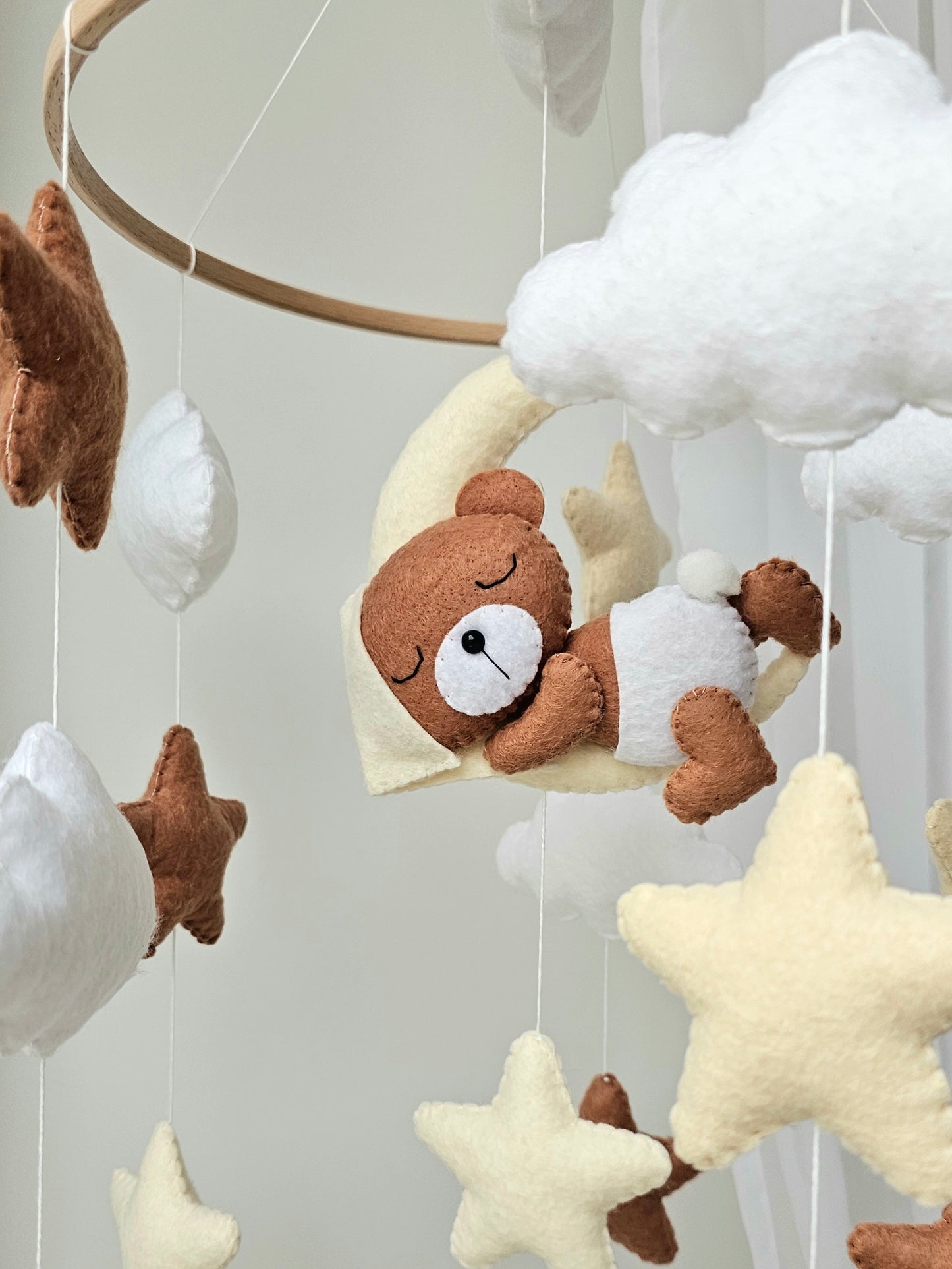 Baby Mobile Bärchen mit Mütze hellgelb