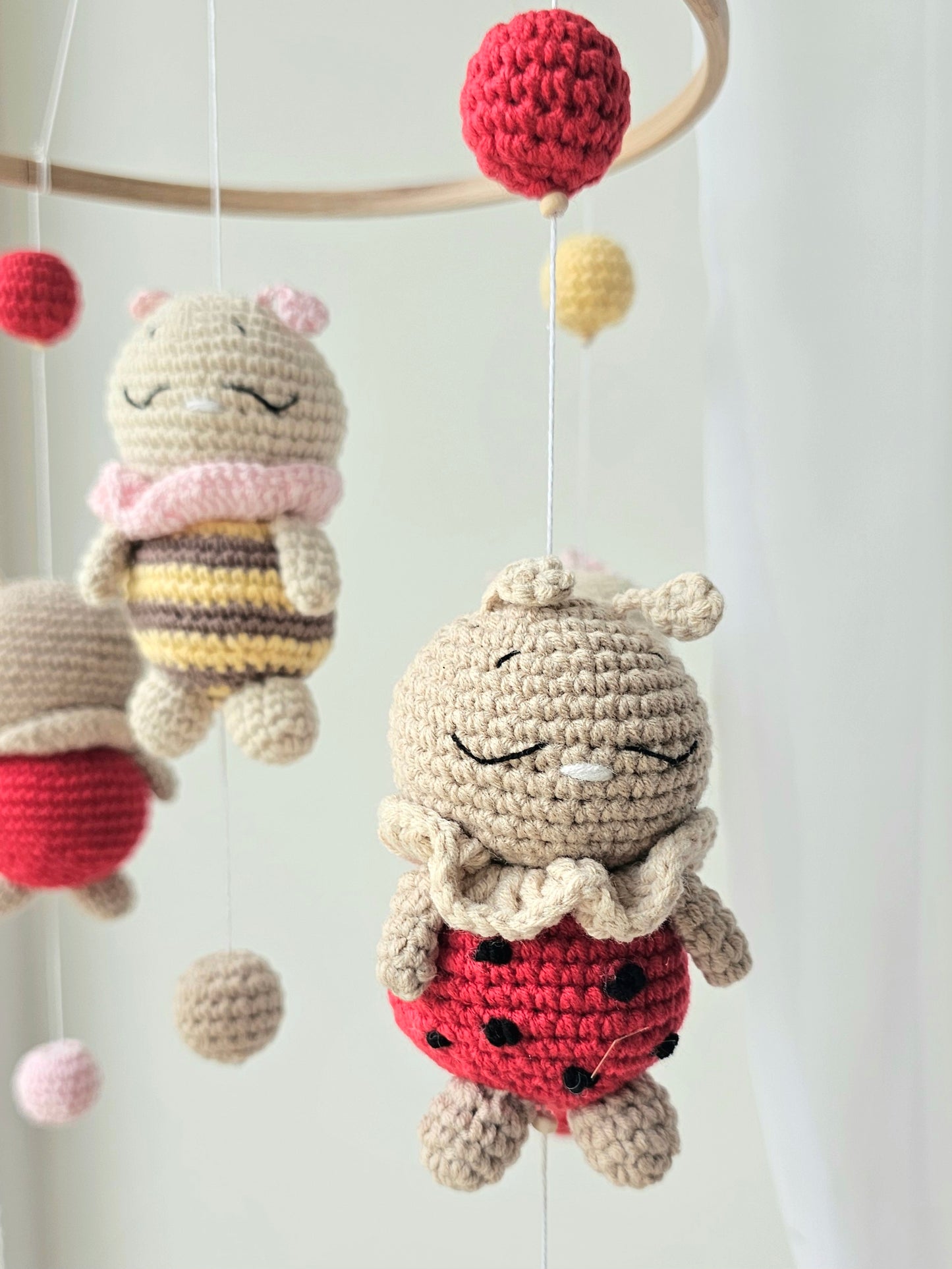 Baby Mobile Bienchen und Marienkäfer