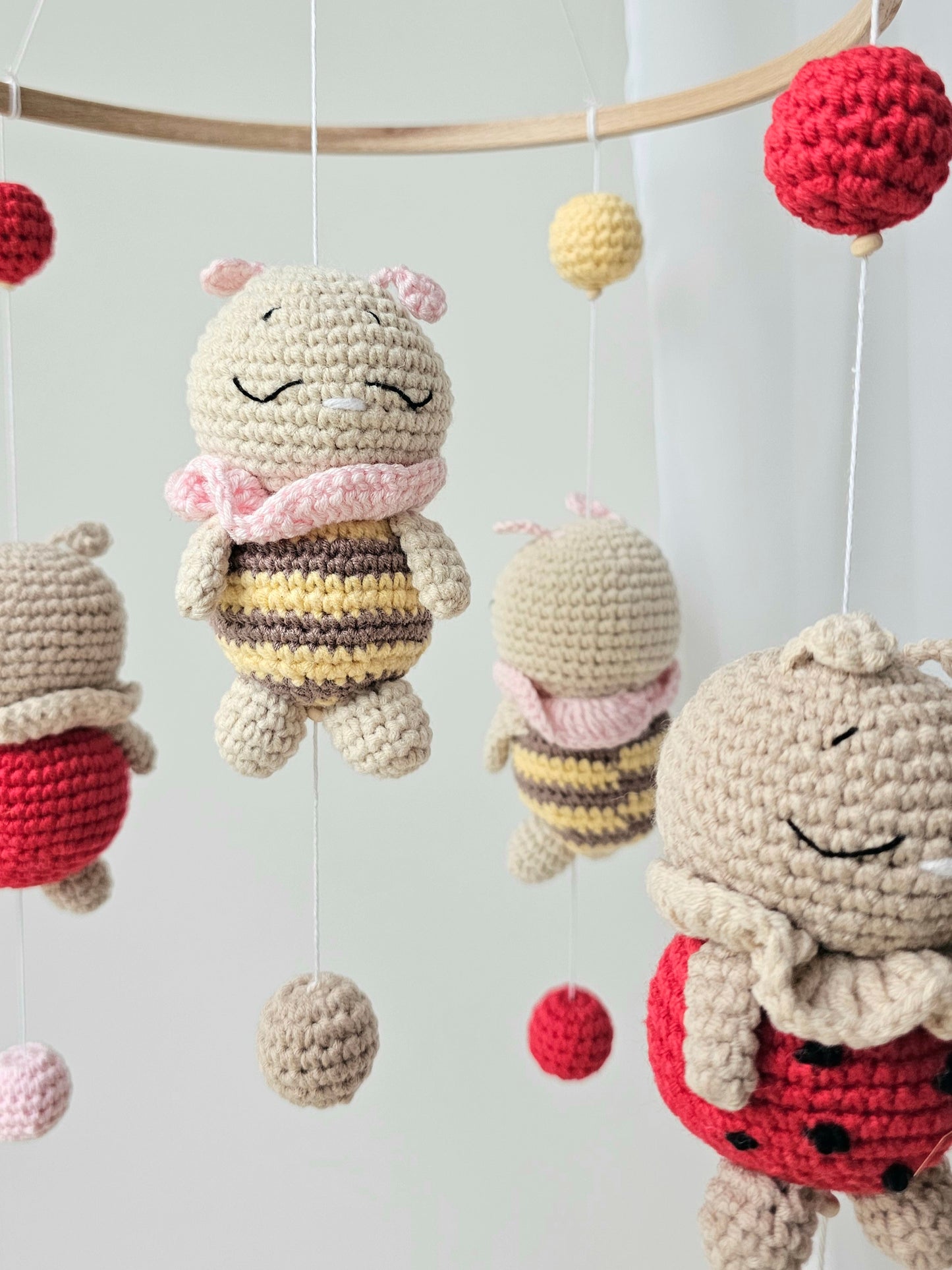 Baby Mobile Bienchen und Marienkäfer