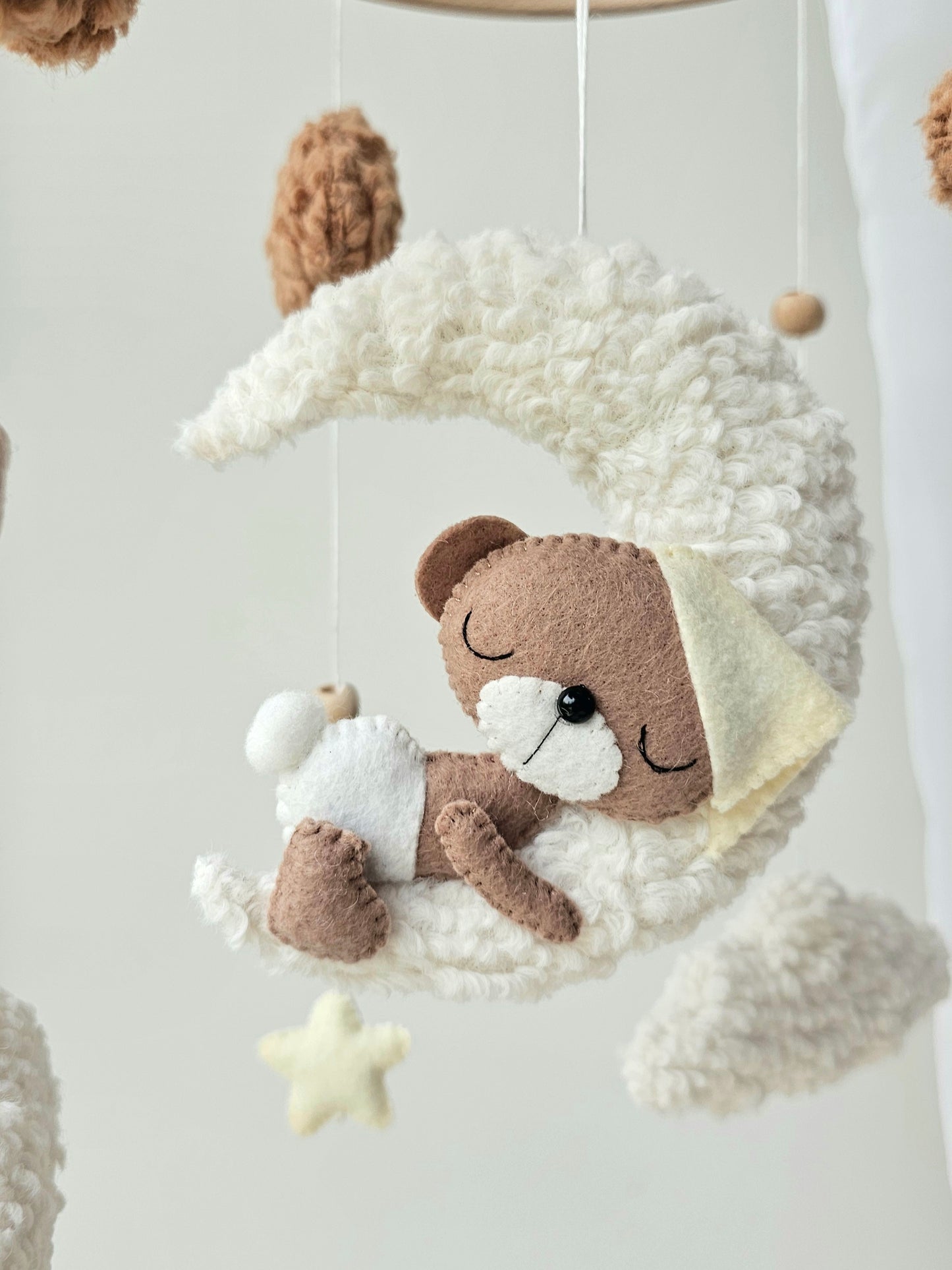 Baby Mobile Pouffy Bärchen crème/hellbraun