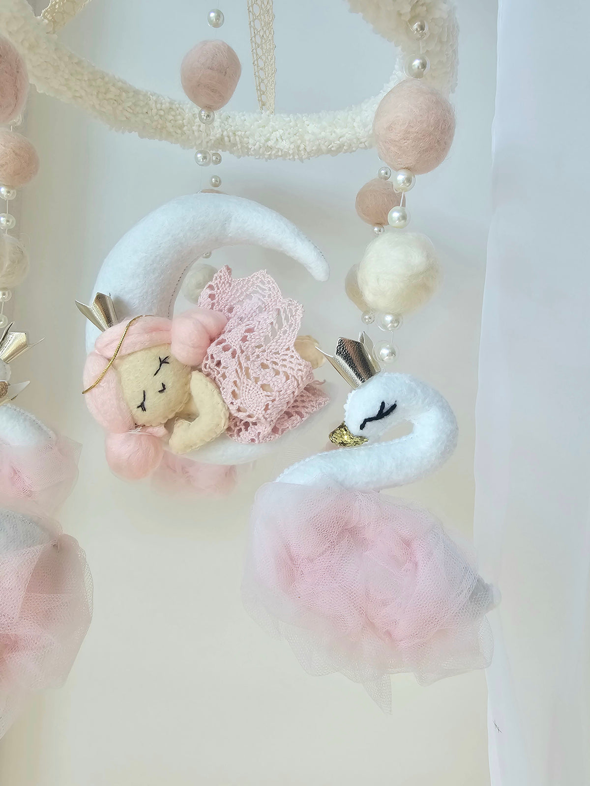 Baby Mobile Flower Pouffy Püppchen
