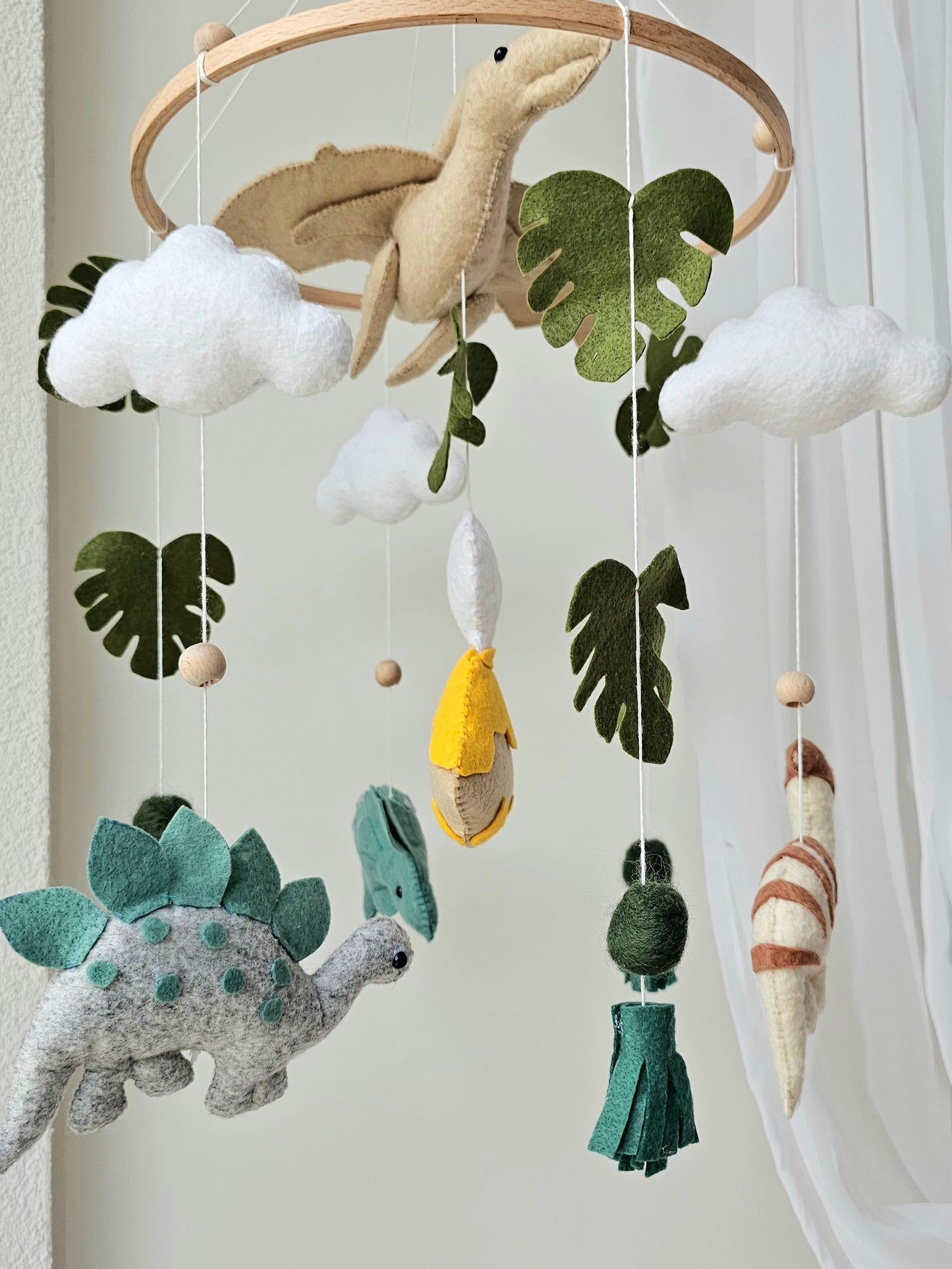 Baby Mobile Dinosaurier mit Vulkan