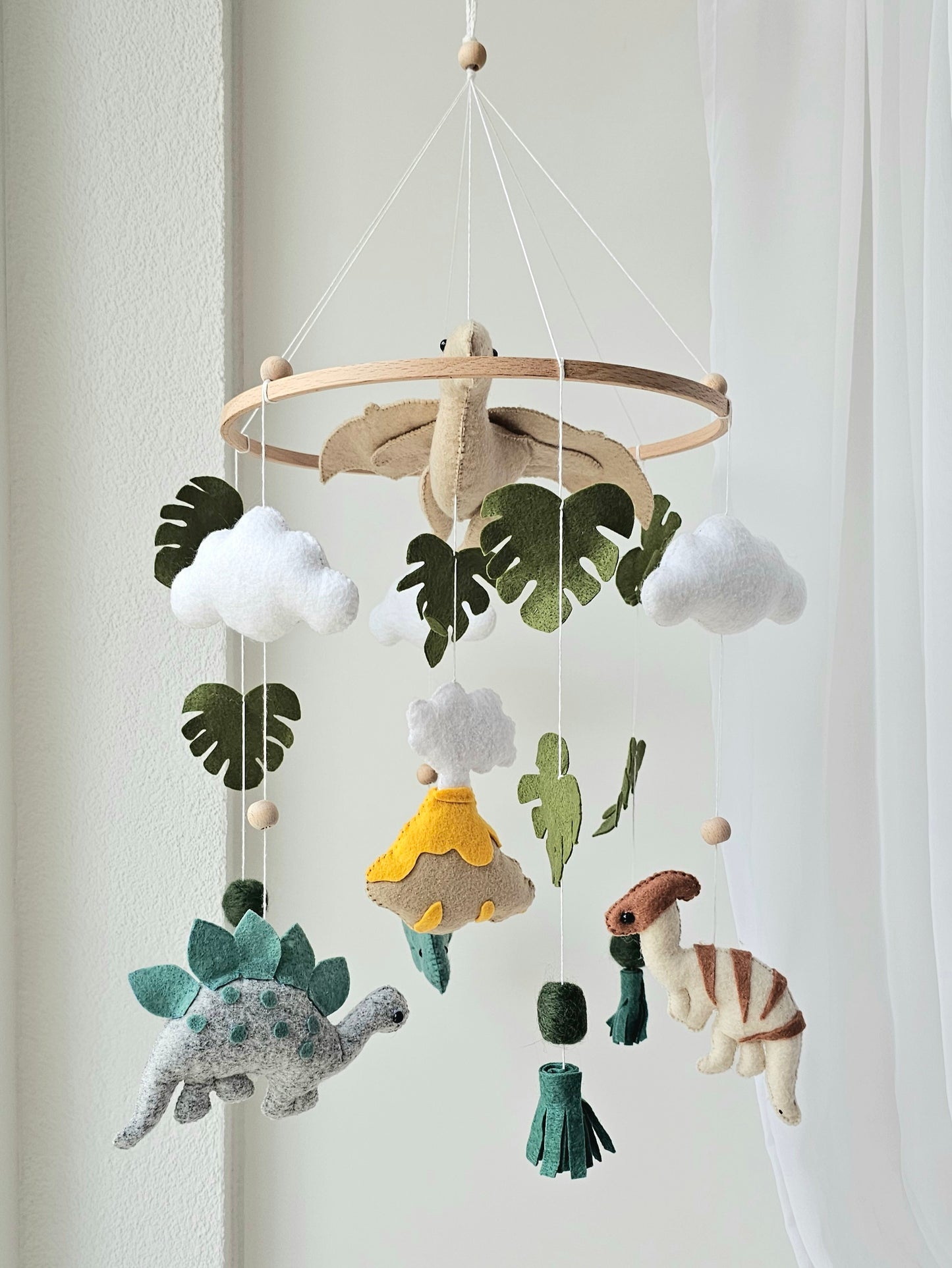 Baby Mobile Dinosaurier mit Vulkan