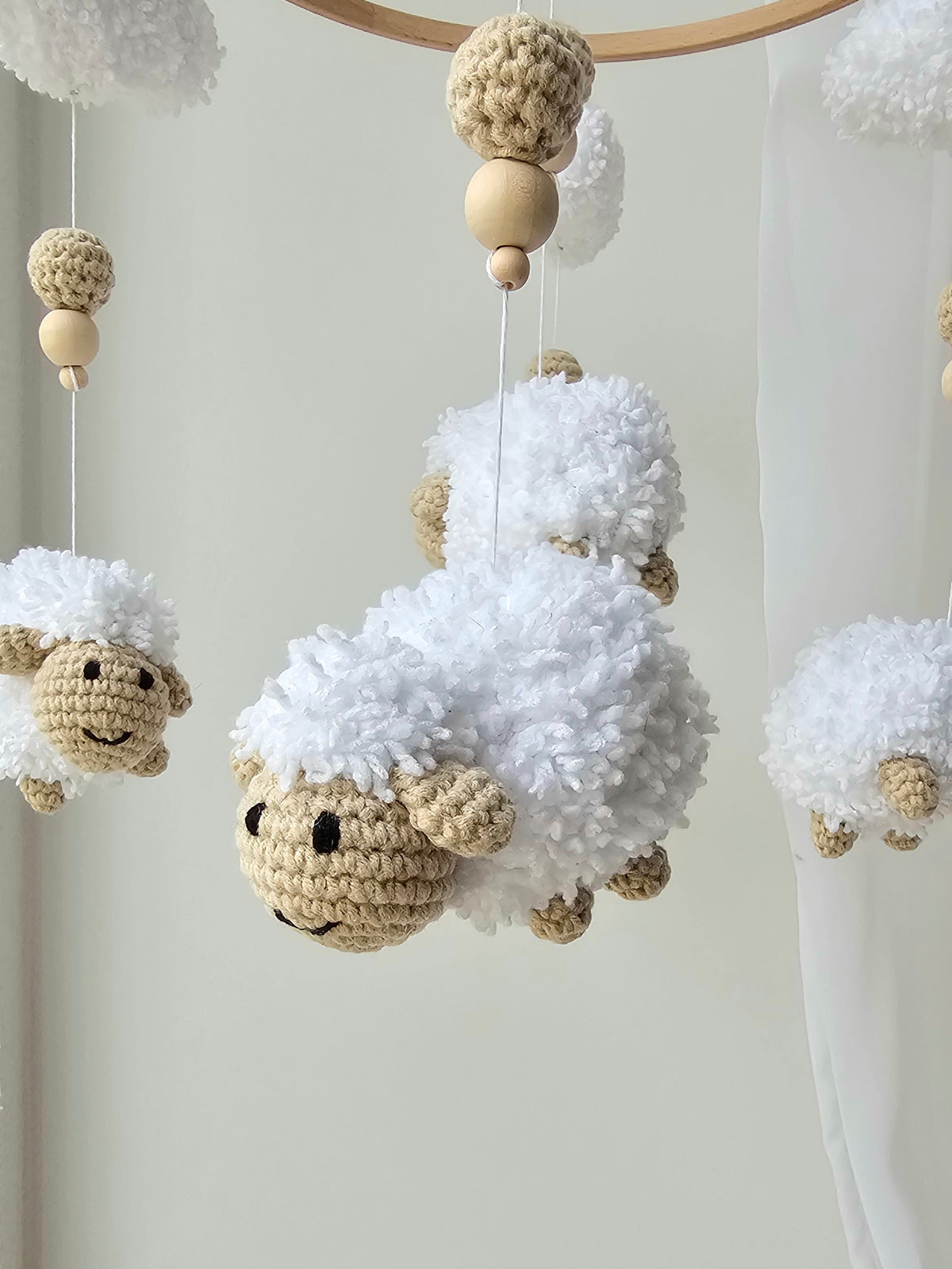 Baby Mobile tanzende Schäfchen