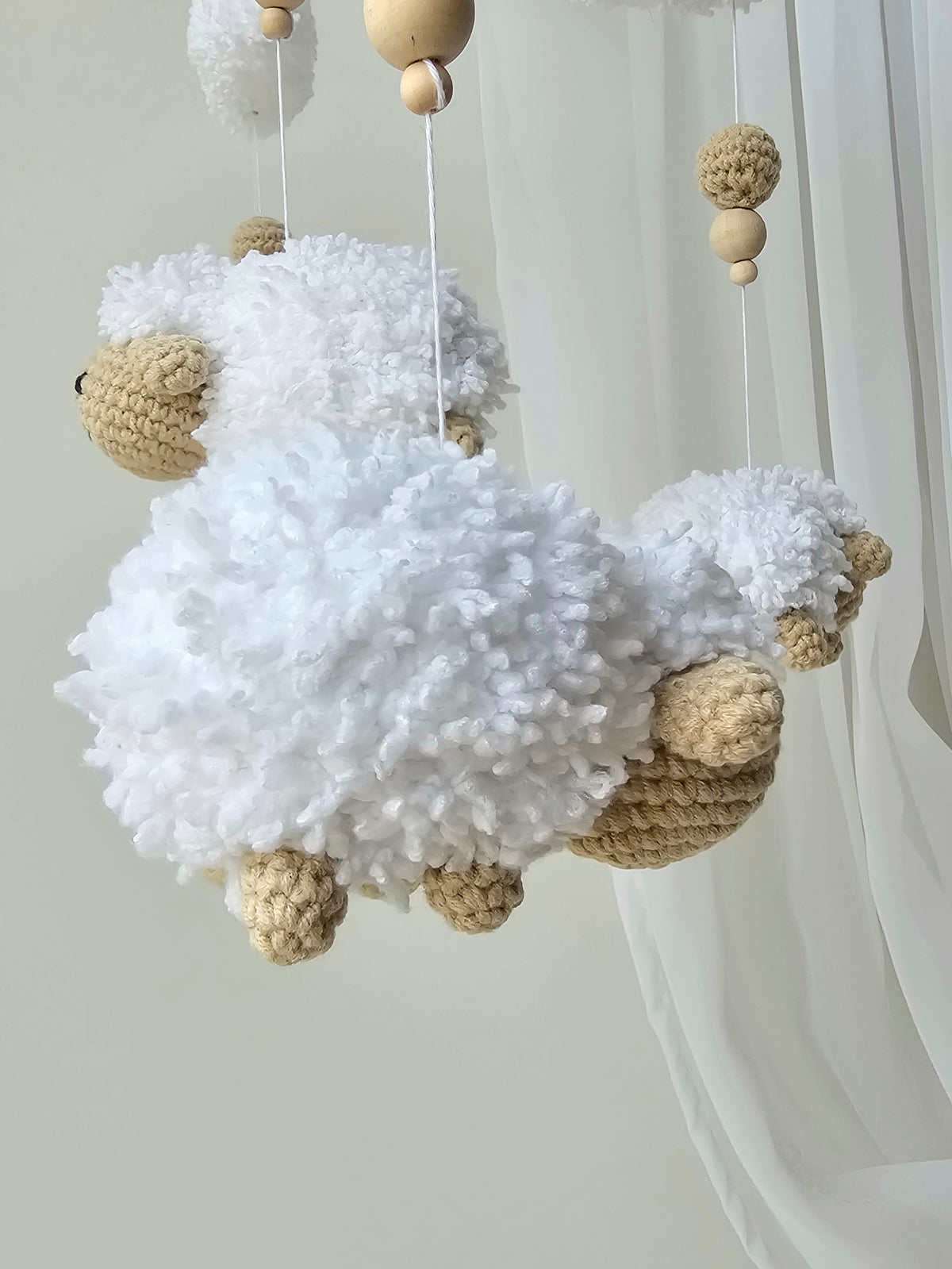 Baby Mobile tanzende Schäfchen