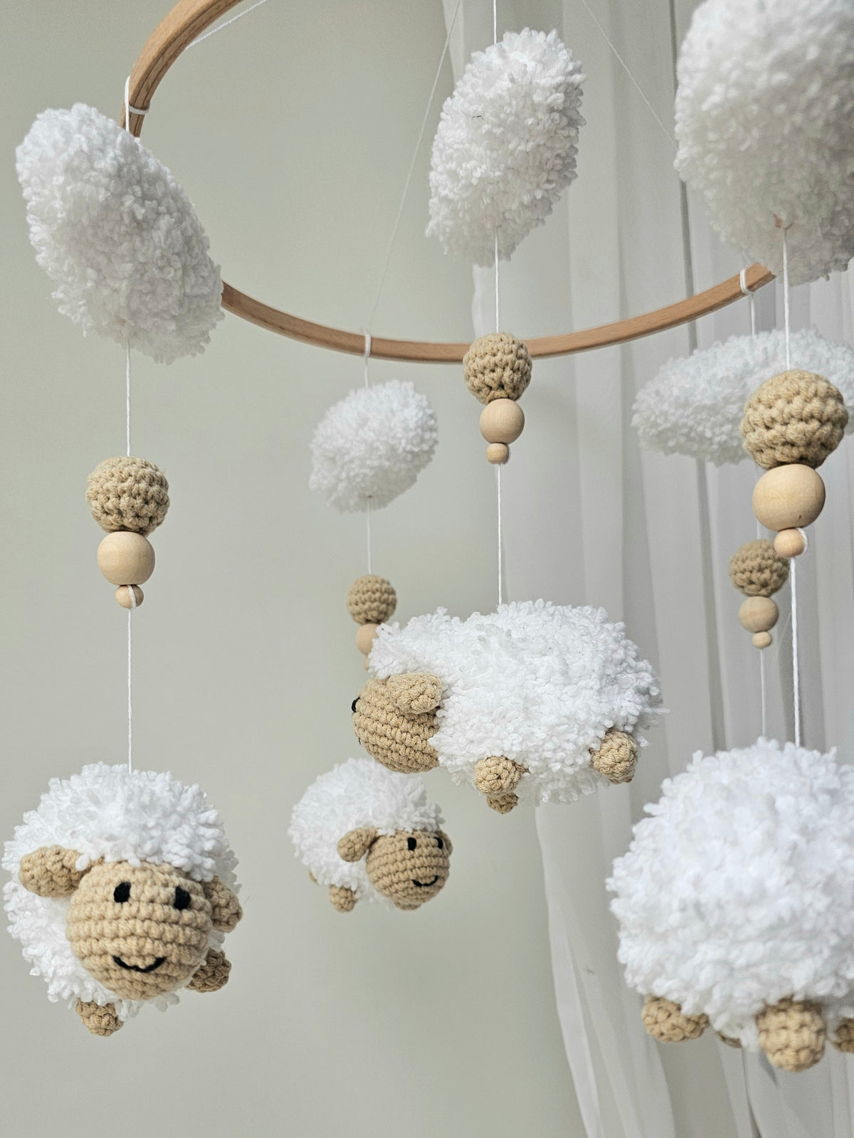 Baby Mobile tanzende Schäfchen