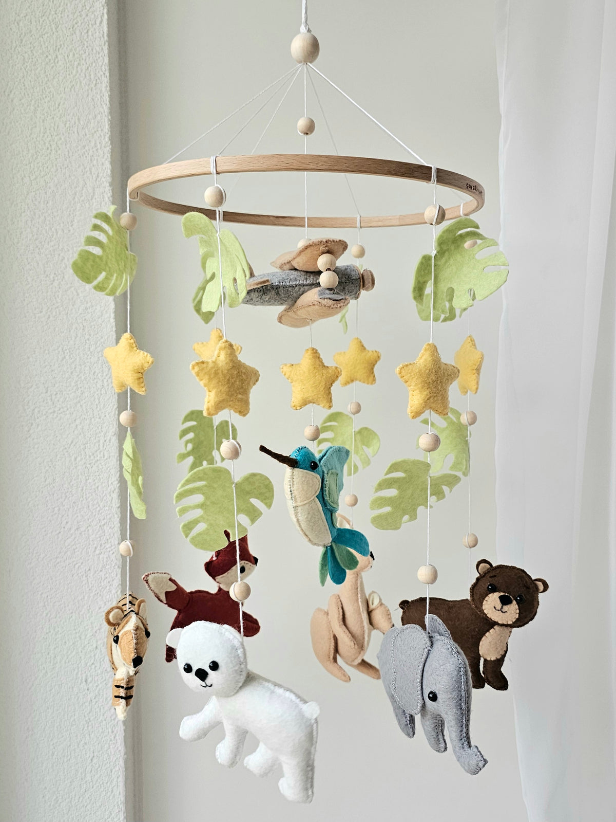 Baby Mobile World Animals