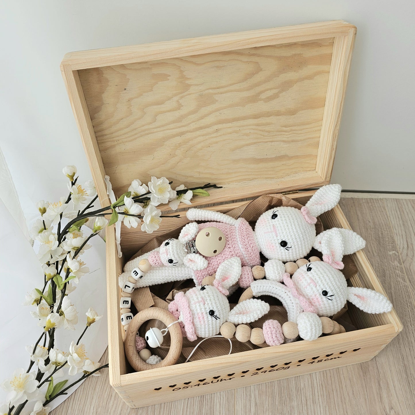 Erinnerungsbox personalisiert mit XXL Set Crochet Liebe Häschen