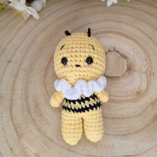 Crochet Mini Biene